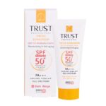 کرم ضد آفتاب رنگی و ضد پیری بژ تیره (پوست خشک تا نرمال) (2024) - Image 2